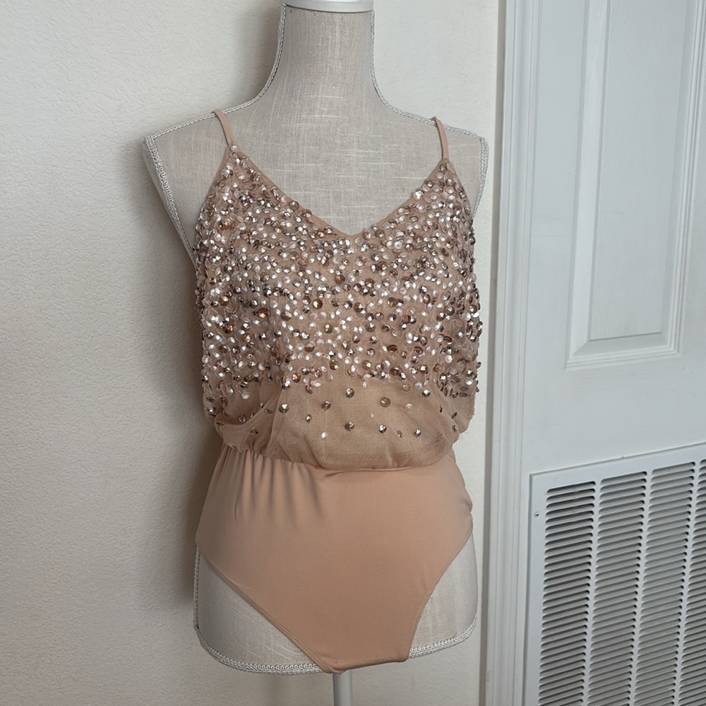 Sequin Embellished Bodysuit cream peach embellishment. Woman’s size 6